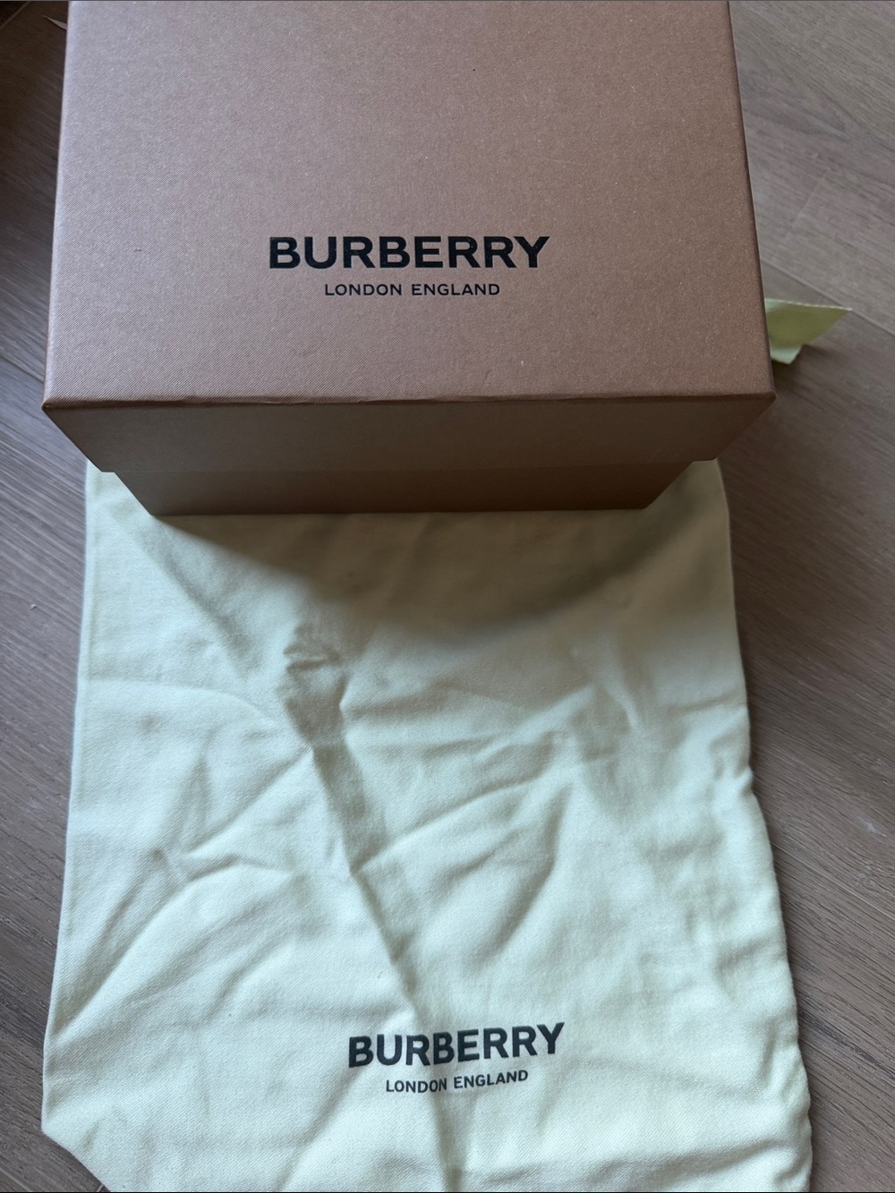 Burberry Kids Check Sandals – EU 24 – With Box & Dust Bag